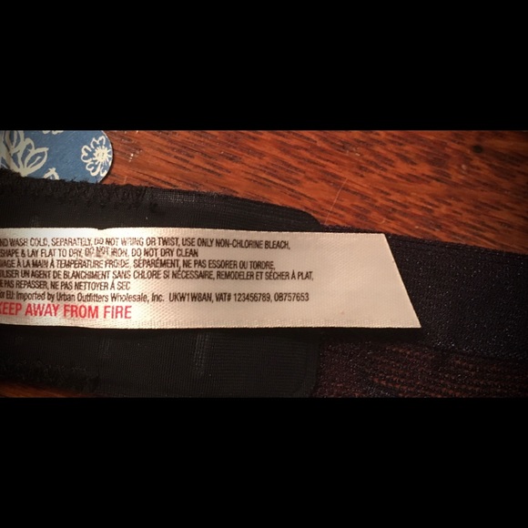 NWT FREE PEOPLE Black Lace Bralette S - Picture 4 of 8